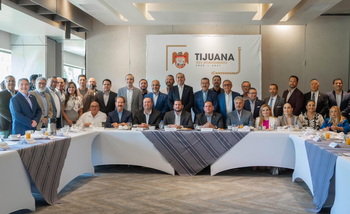 Encabeza Burgueño encuentro empresarial en Tijuana para crear Consejo Consultivo