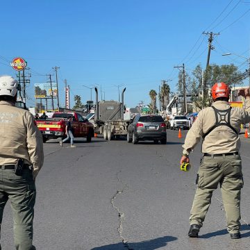 ¡Riesgo de Explosión en la 5 y 10! Evacuan a cientos de personas de la Clínica 20 del IMSS