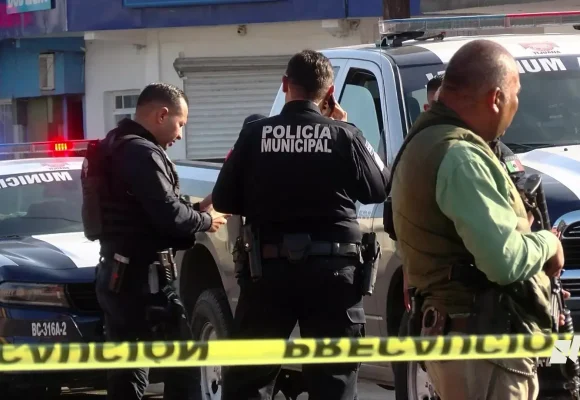 Suspenden a 7 policías municipales de Tijuana involucrados en presunto secuestro